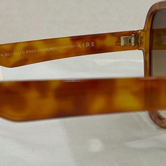 AIRE Whirlpool Vintage Tort Brown Gradient Lens Sunglasses One Size - Picture 9 of 13